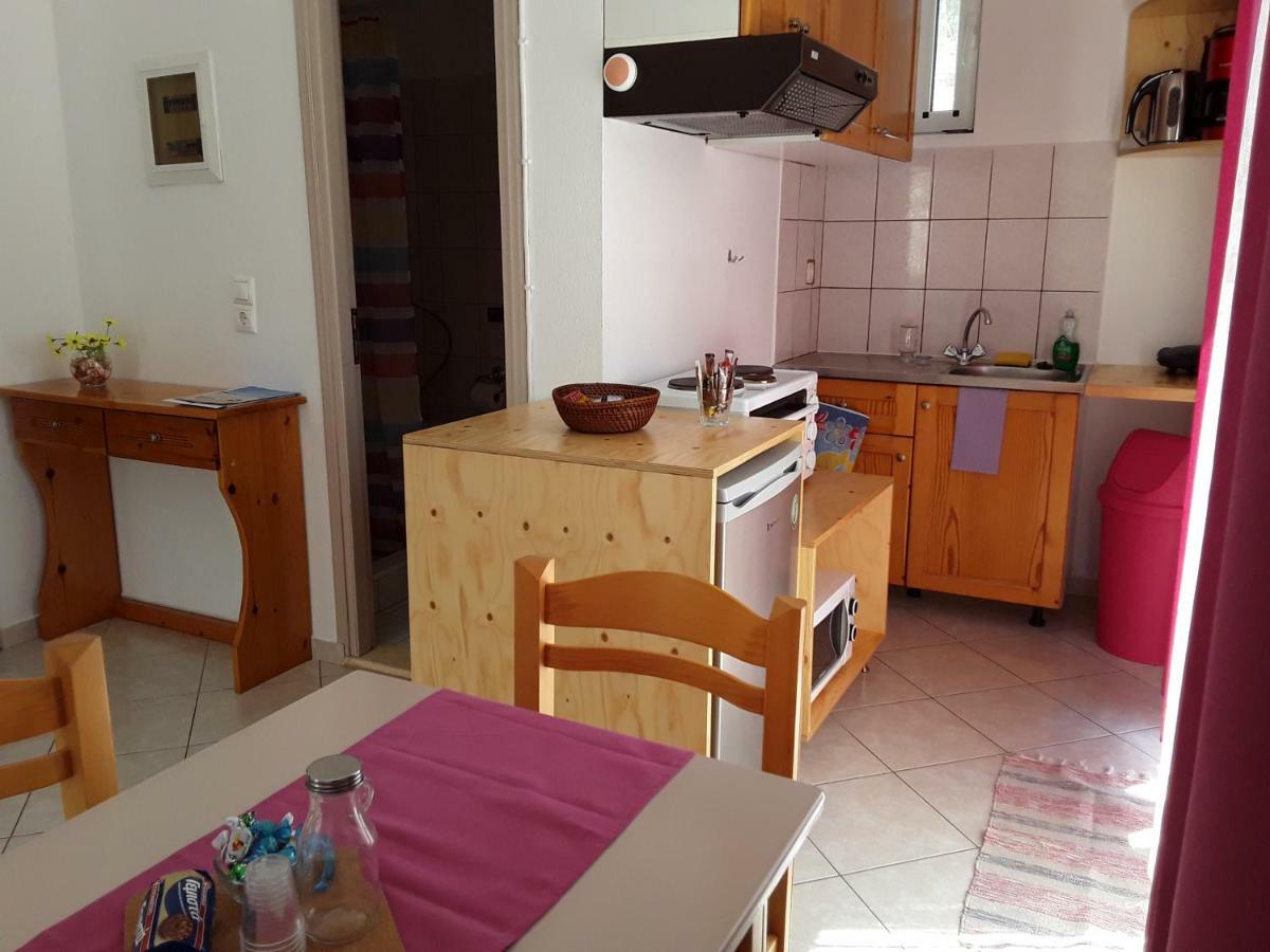 Aaron Studios Apartments Αγία Φωτιά Εξωτερικό φωτογραφία